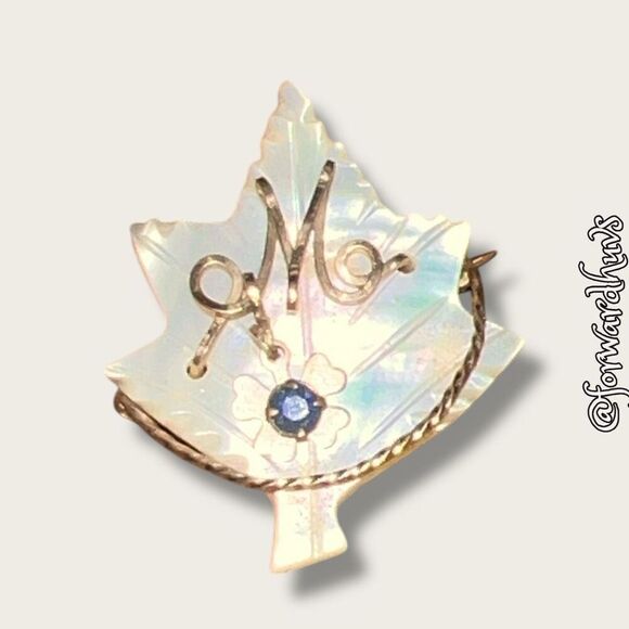 Mother of Pearl Brooch with Gold Wire Initial and Clover Accent - Picture 5 of 10